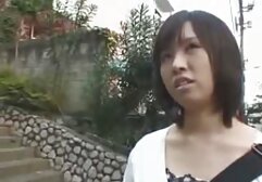 Piccole ragazze giapponesi sono in film porno megasesso una scopata brutale con due ragazzi.